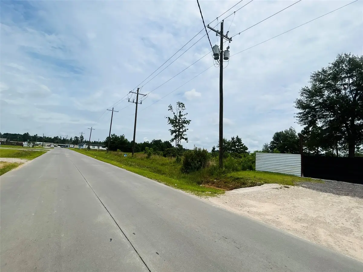 444 County Road 5102j, Cleveland, TX 77327 - #1