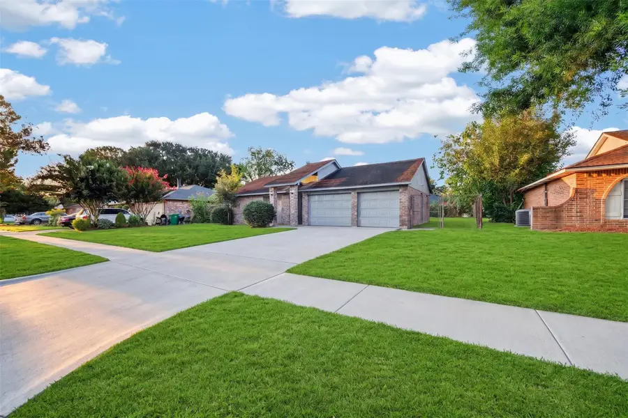8410 Garden Parks Drive, Houston, TX 77075 - #3