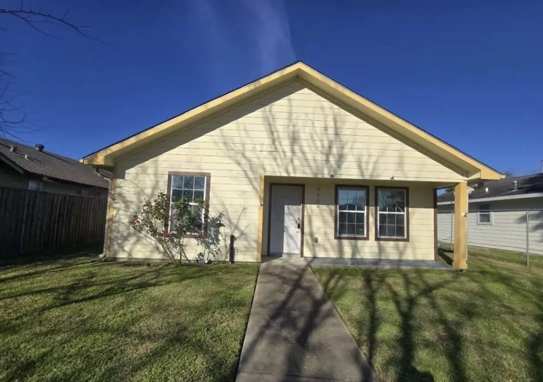 3220 Iowa Street, Baytown, TX 77520 - Image #1