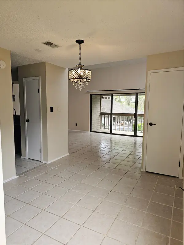 3900 Aspen Drive #B201, Montgomery, TX 77356