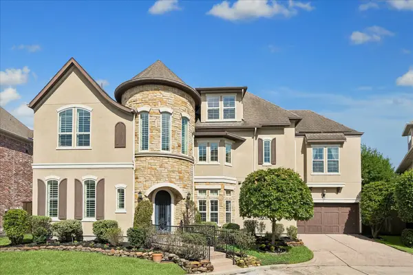 10 Windsor Court, Houston, TX 77055