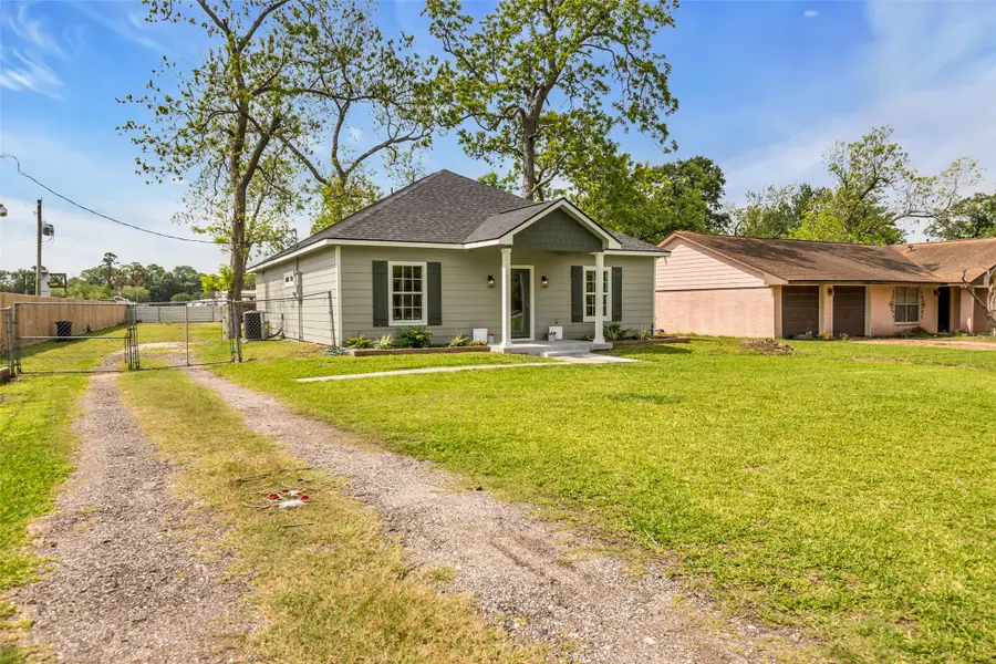 407 Harris Road, Highlands, TX 77562 - #3
