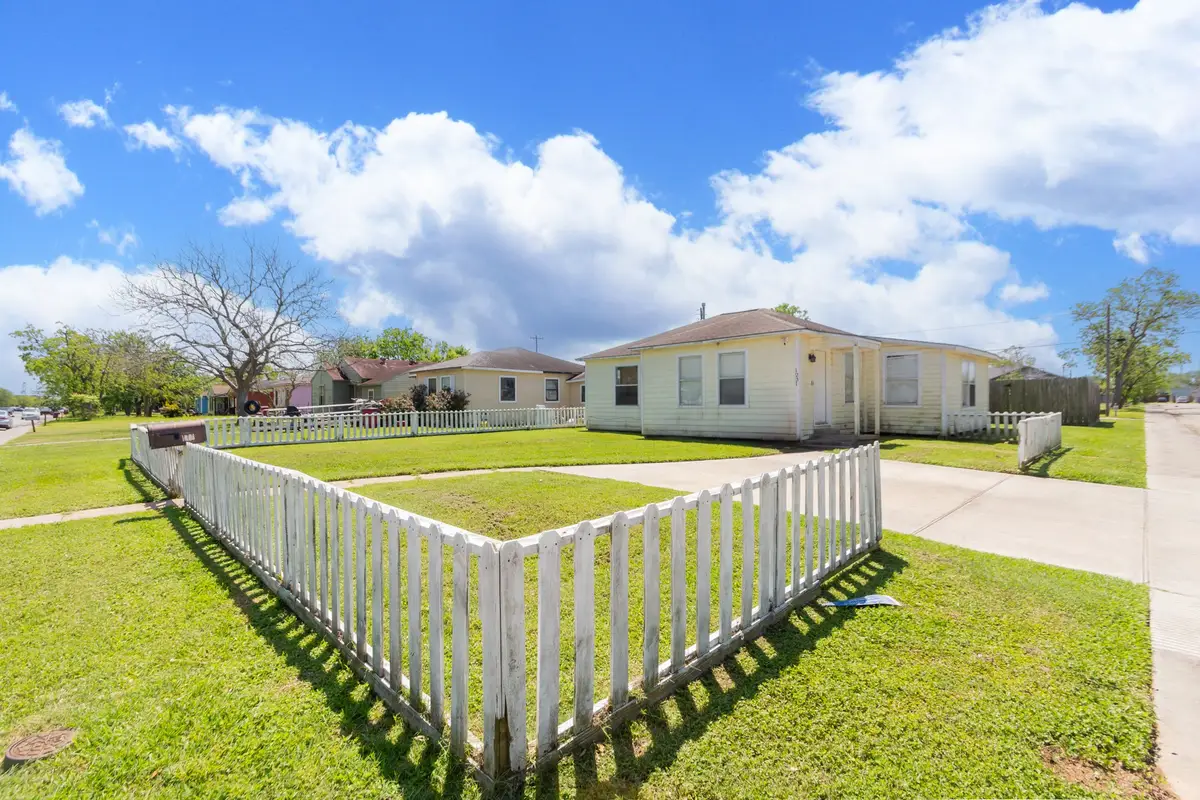 1231 W 7th Street, Freeport, TX 77541 - Image #1