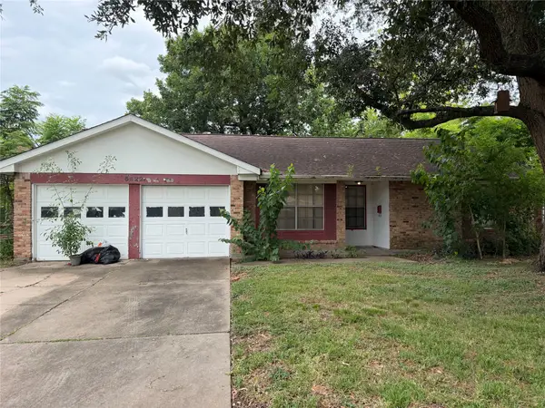5622 Mackinaw St, Houston, TX 77053