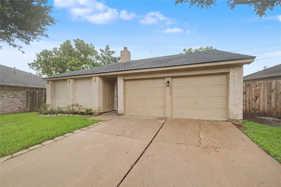 16355 La Luna Drive, Houston, TX 77083 - #3