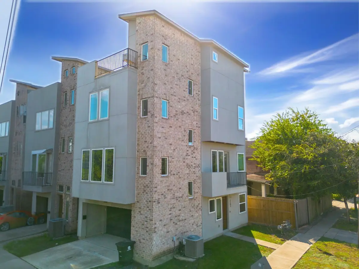 2103 Crockett Street, Houston, TX 77007 - Image #1