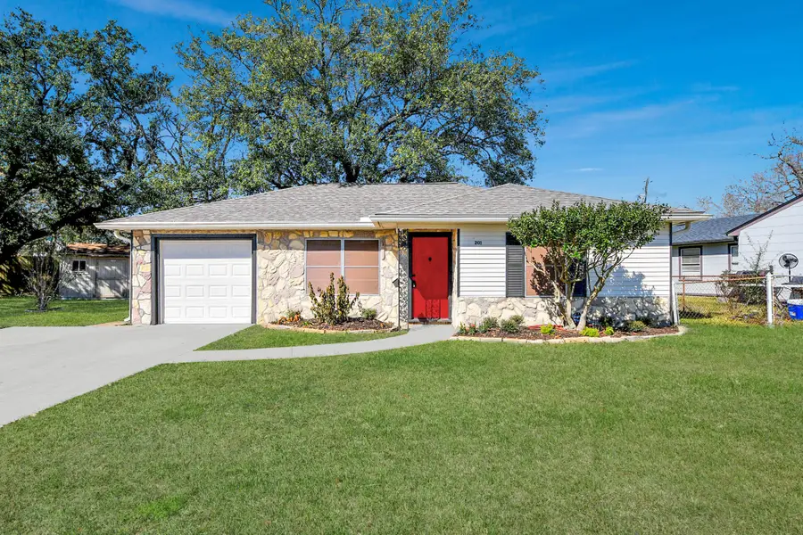 201 Delta Street, Pasadena, TX 77506 - #2