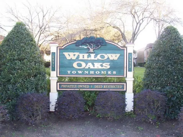 1076 Willow Oaks Circle, Pasadena, TX 77506 - #2