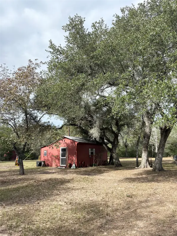 2885 Sandy Creek Road, Garwood, TX 77442