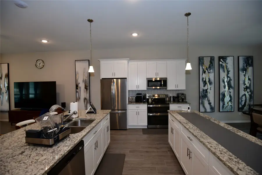 100 Wildwood Lake Drive N, Huntsville, TX 77340 - #2