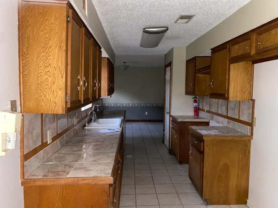 116 June Court, Richwood, TX 77531 - Image #2