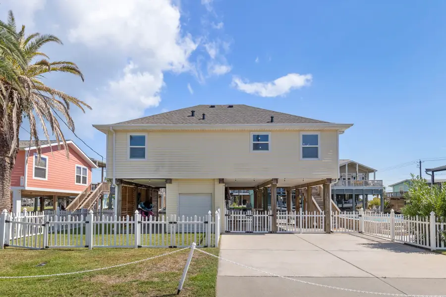 16715 Montego Way, Jamaica Beach, TX 77554 - Image #2