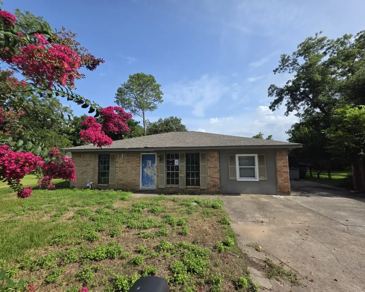 1 Linda Lane, West Columbia, TX 77486 - #1