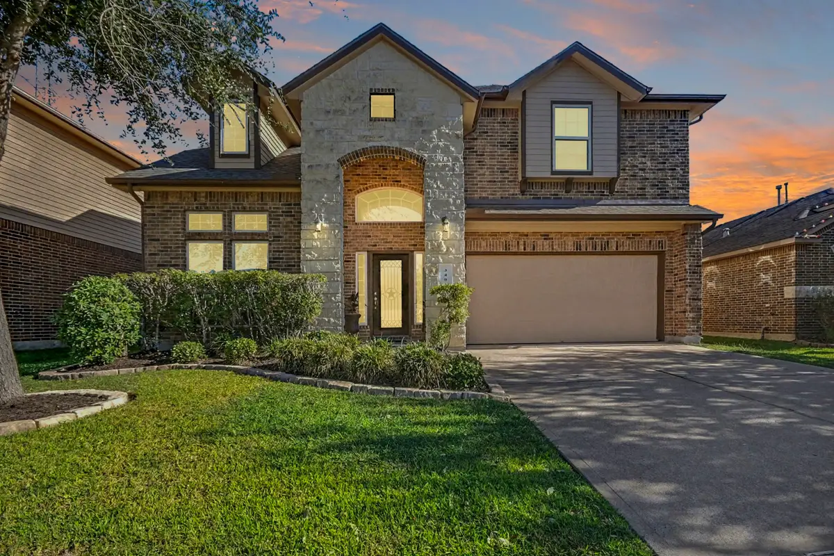 340 Kendall Crest Drive, Alvin, TX 77511 - Image #1