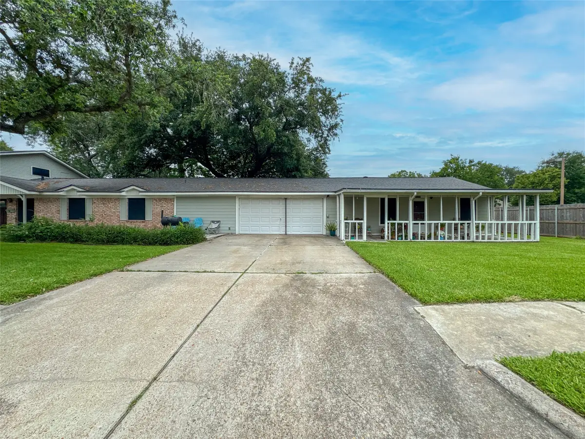 201 W 5th Street, Deer Park, TX 77536 - #1