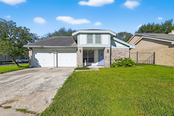 2238 Sentinal Oaks Street, Sugar Land, TX 77478