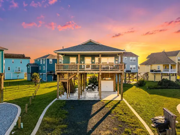 3260 Hidden Gold, Crystal Beach, TX 77650