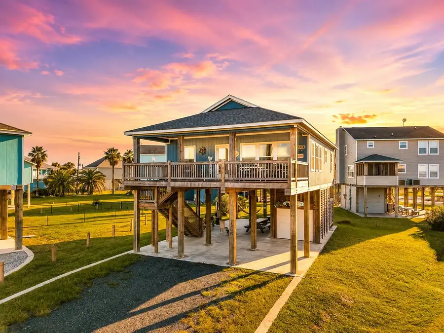 3260 Hidden Gold, Crystal Beach, TX 77650 - #3