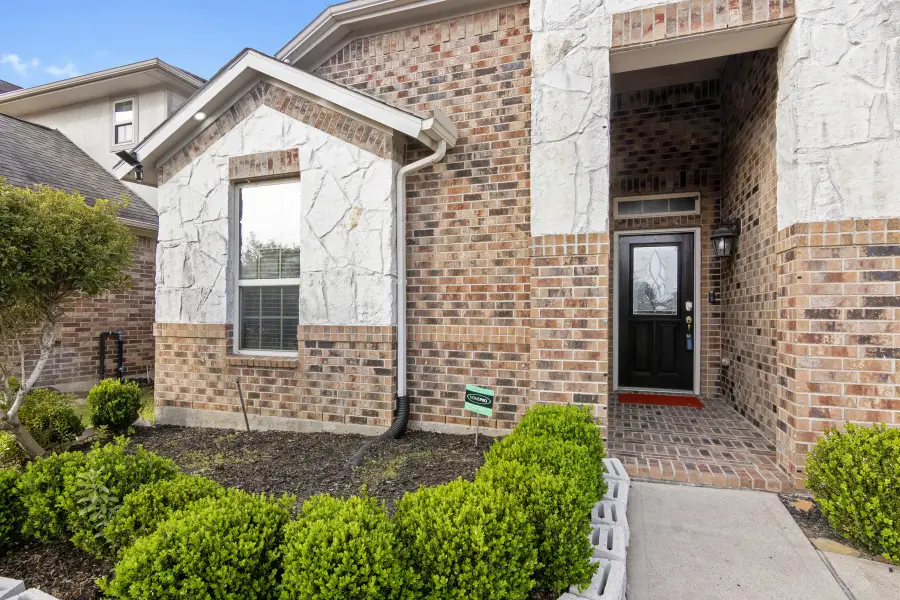 9538 Ocean Dr, Rosharon, TX 77583 - Image #2