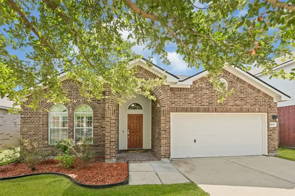 8618 E Highlands Crossing, Highlands, TX 77562