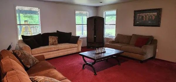 692 Cashs Creek Rd Road, Blessing, TX 77465