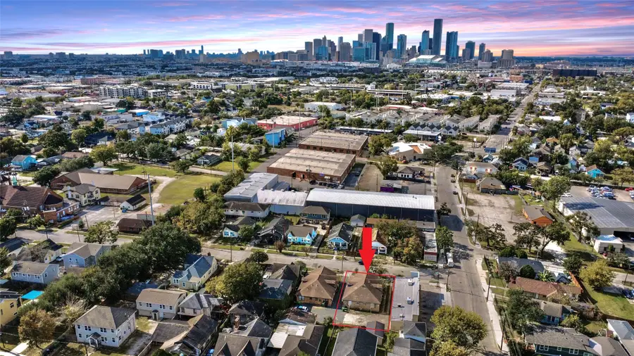 7 Hunt Street, Houston, TX 77003 - #3