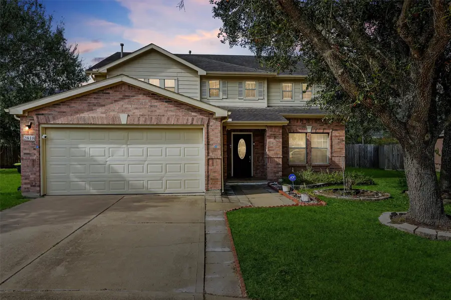 2818 Powell Springs Court, Missouri City, TX 77459 - Image #2