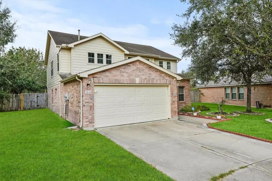 2818 Powell Springs Court, Missouri City, TX 77459 - Image #3