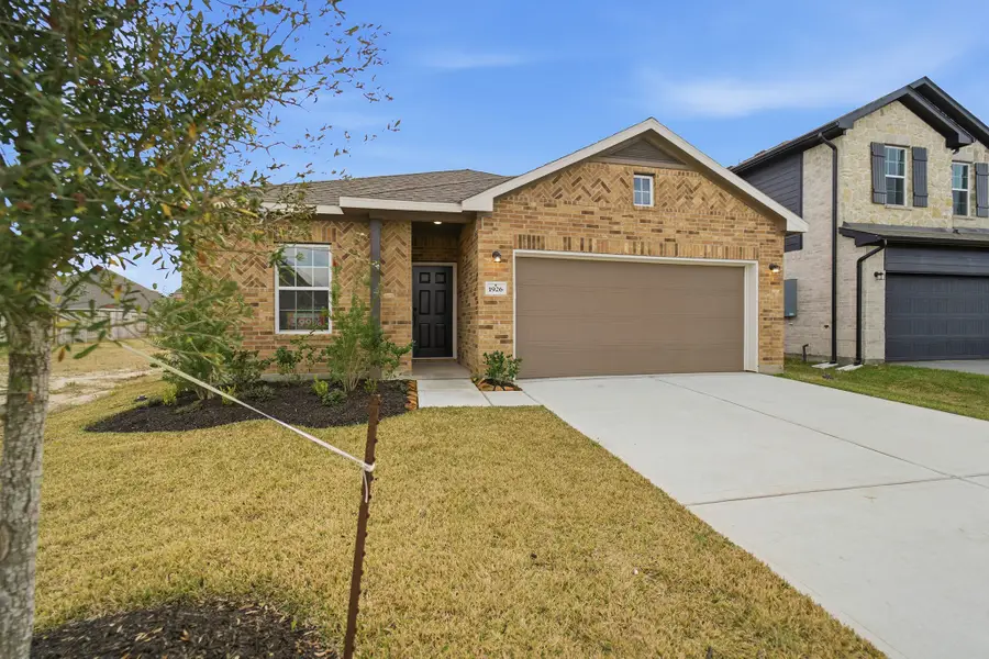 1926 Middle Pass Lane, Angleton, TX 77515 - #3