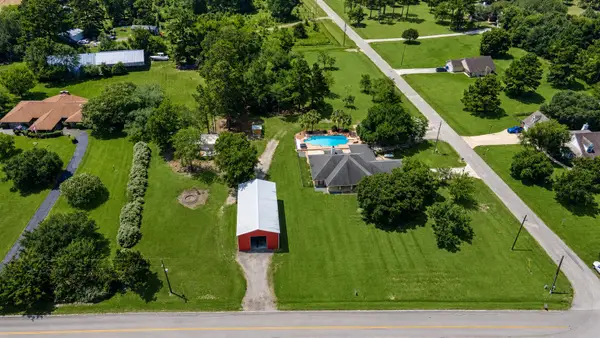 16558 Green Meadow Loop, Willis, TX 77318