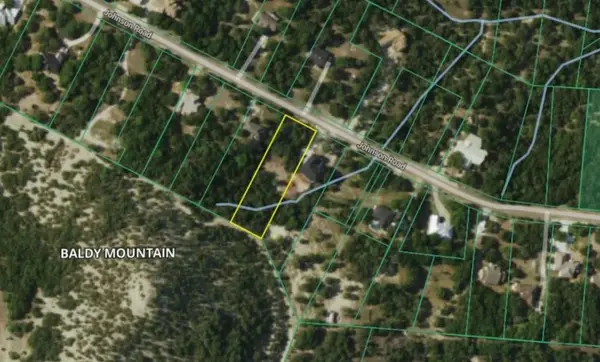 1392 Johnson Road, Canyon Lake, TX 78133