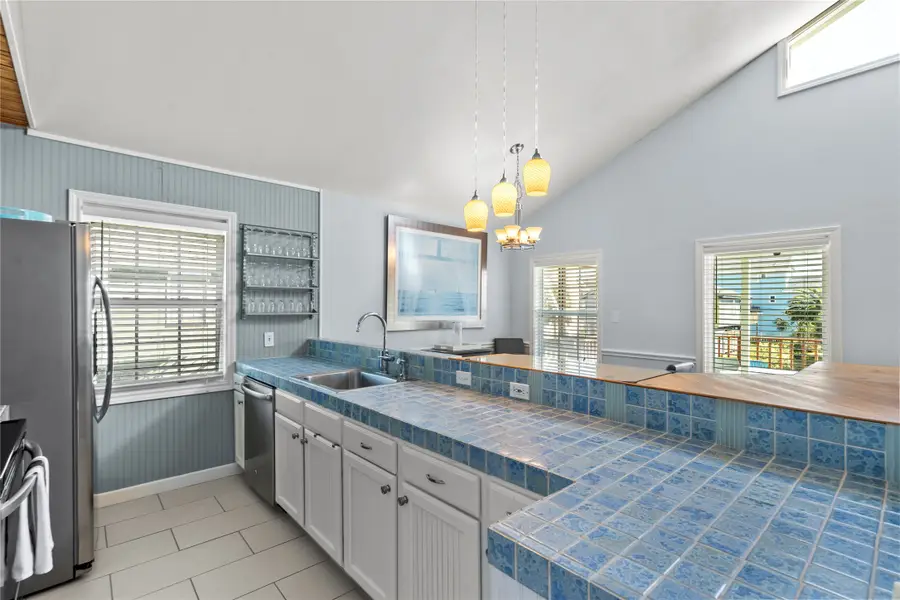 13810 San Domingo Drive, Galveston, TX 77554 - #3