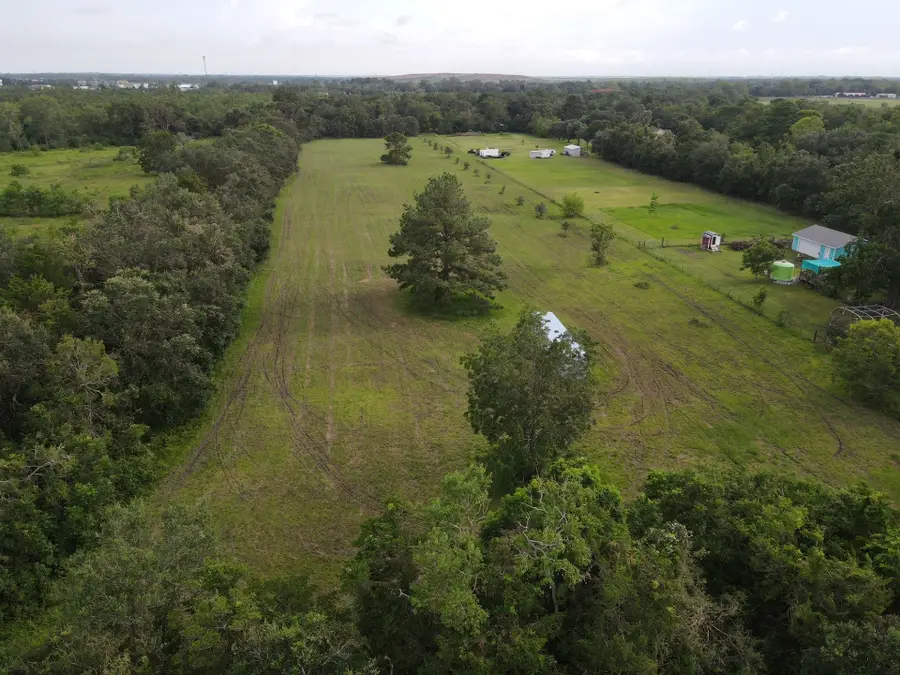 10906 28th Street, Santa Fe, TX 77510 - Image #2