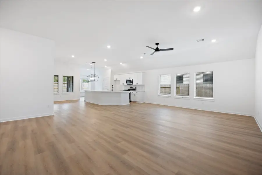 418 Kendall Crest Drive, Alvin, TX 77511 - Image #2