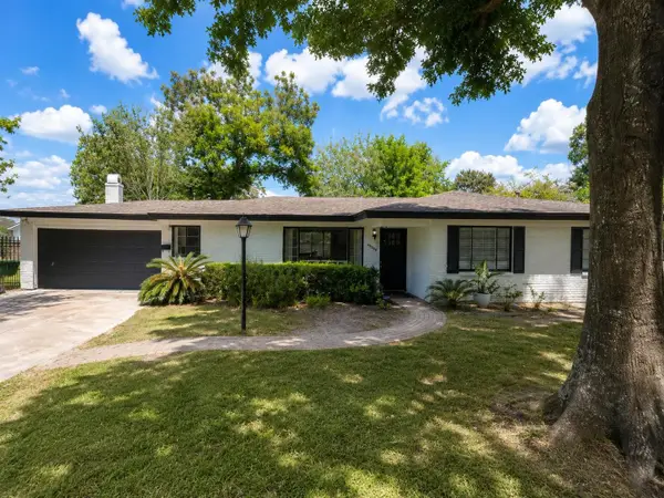 9350 Livernois Road, Houston, TX 77080