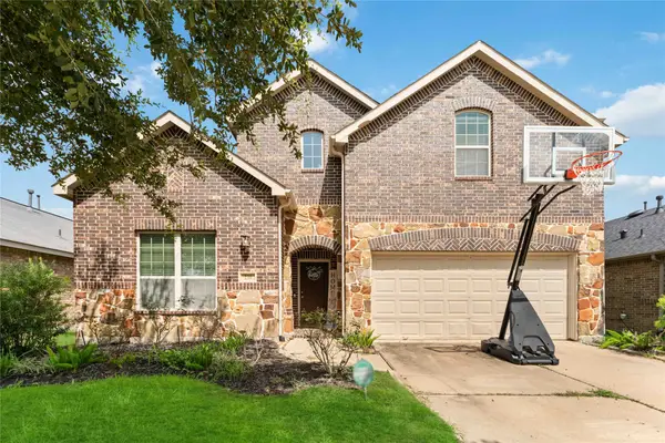 230 Golden Grain Drive, Rosenberg, TX 77469