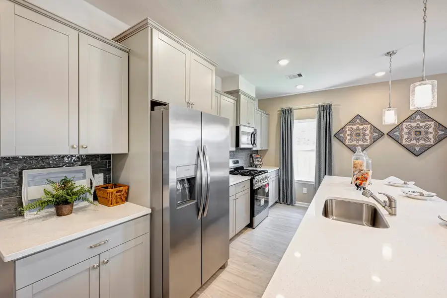 410 Kendall Crest Drive, Alvin, TX 77511 - #3