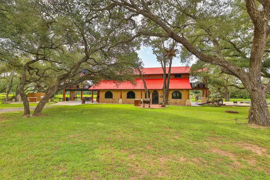 1920 Frelsburg Road, Alleyton, TX 78935 - Image #3