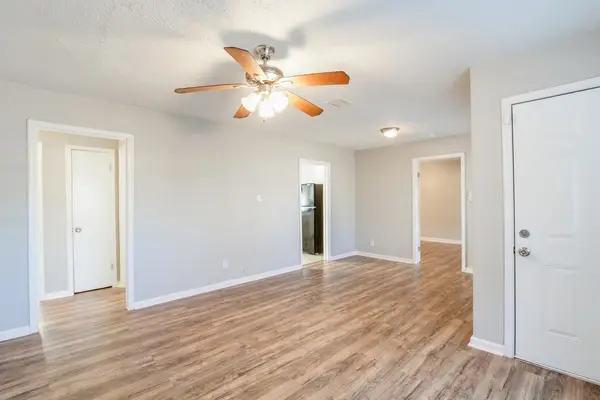 10201 Homestead Road, Houston, TX 77016
