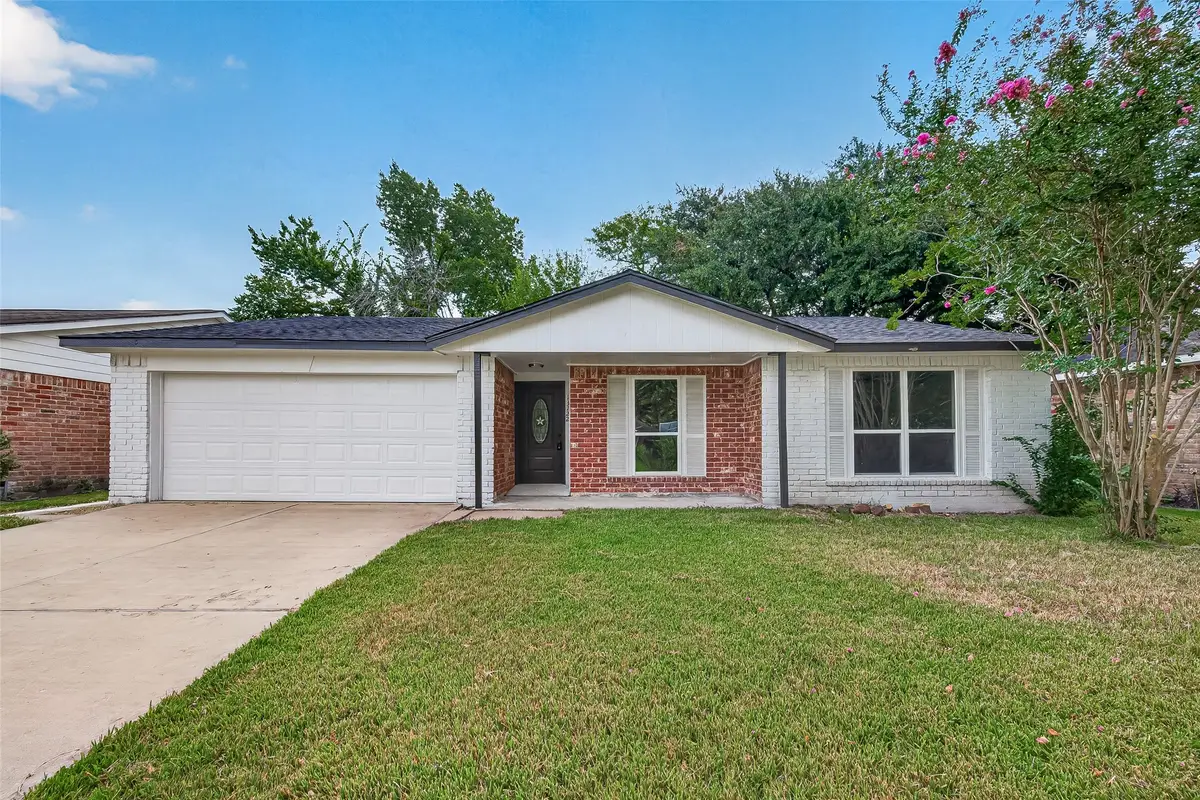 13722 New Village Lane, Sugar Land, TX 77498 - #1