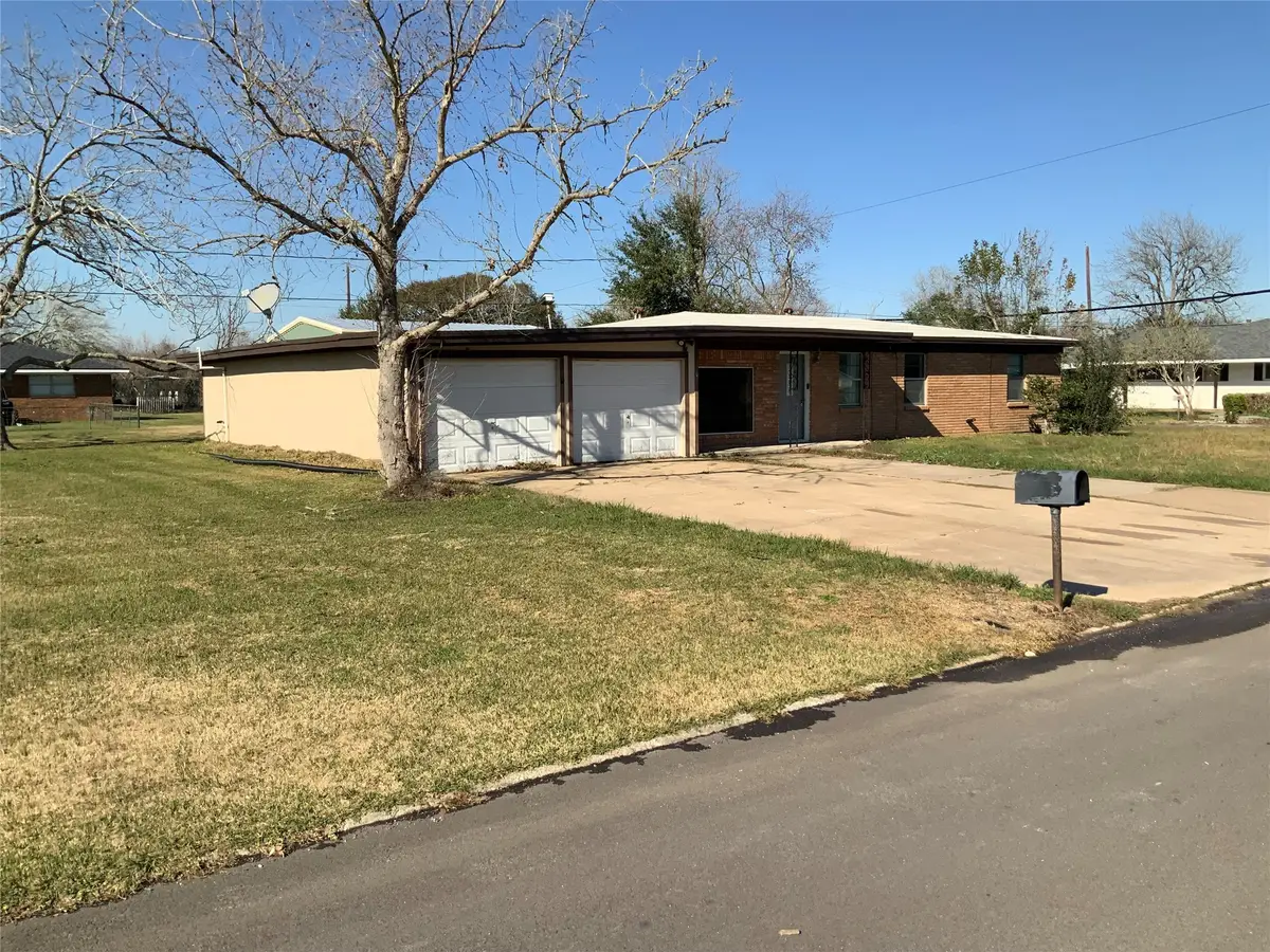 7923 Bayside Boulevard, Beach City, TX 77523 - Image #1