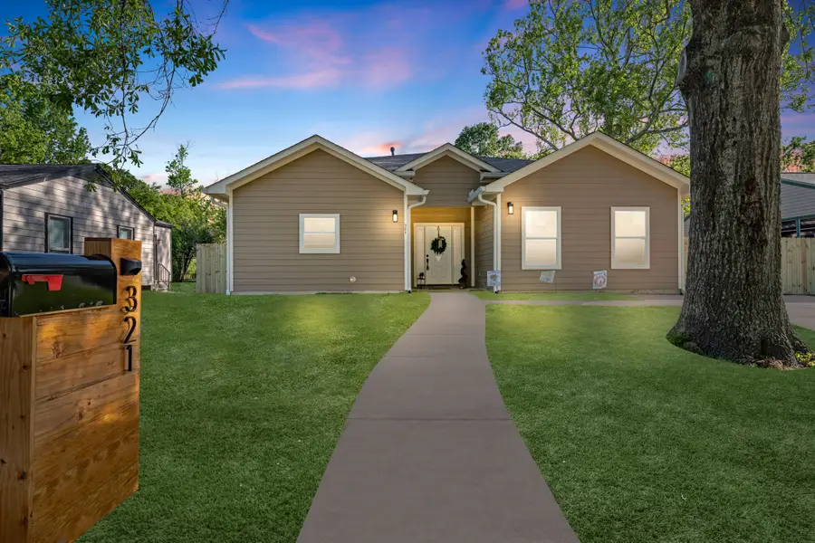 321 Briarwood Drive, Baytown, TX 77520 - Image #2