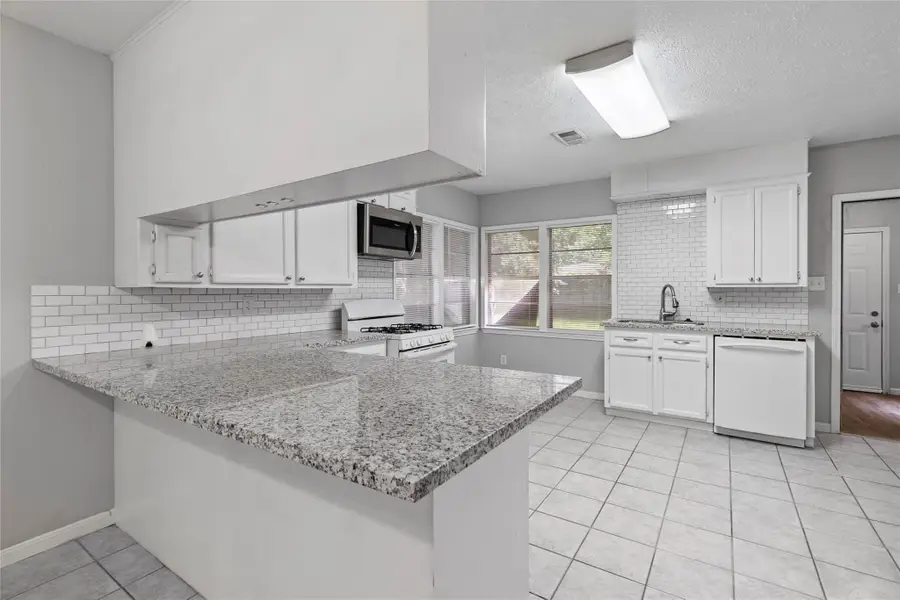 12109 22nd Street, Santa Fe, TX 77510 - Image #2