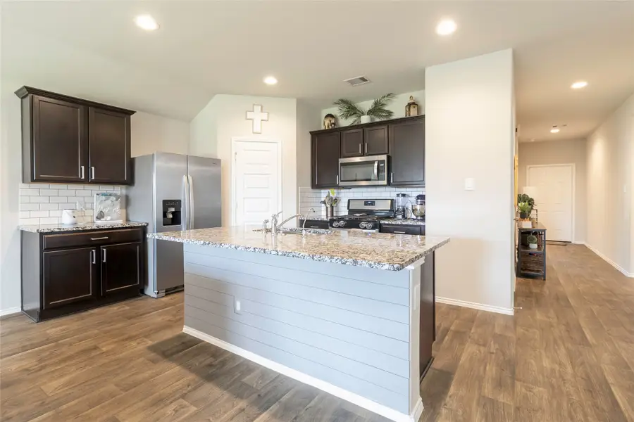 8435 Sacred Lotus Lane, Rosharon, TX 77583 - Image #3