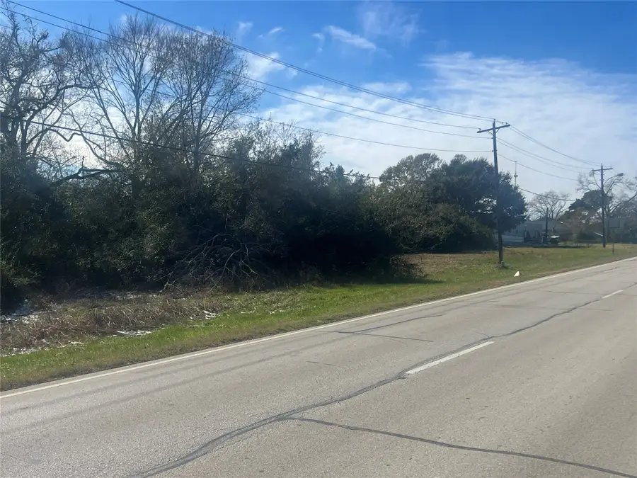 863 Highway 159 W, Bellville, TX 77418 - Image #2