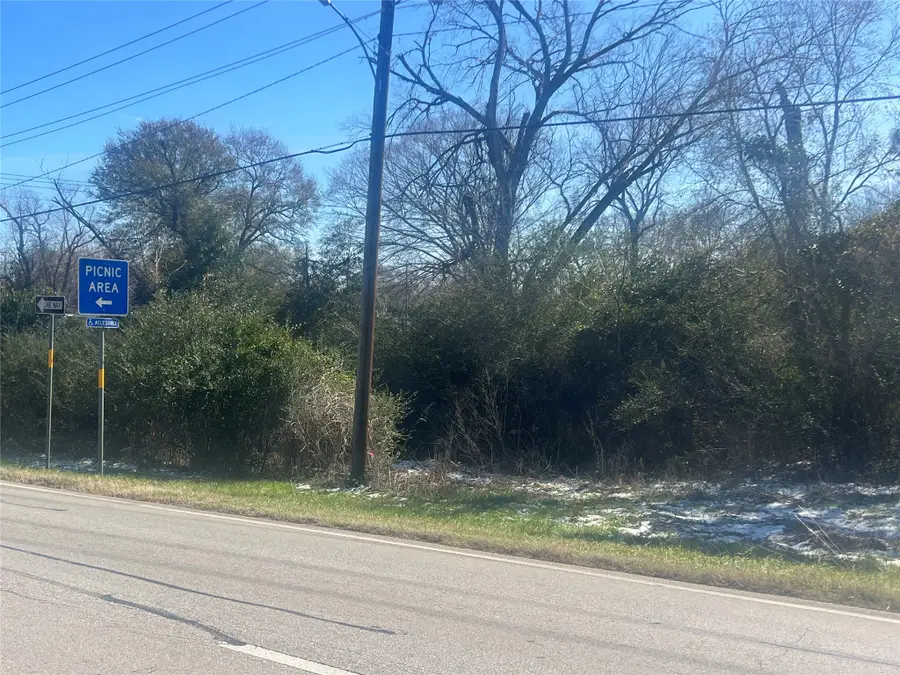 863 Highway 159 W, Bellville, TX 77418 - Image #3