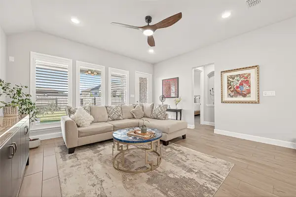 8922 Flounder Ridge Drive, Cypress, TX 77433