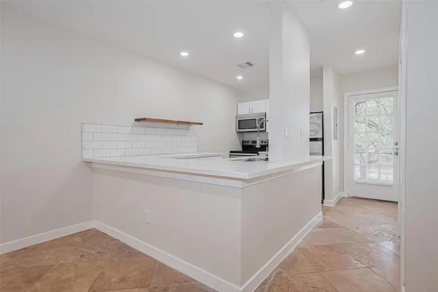 3300 Yorktown Street #17, Houston, TX 77056 - #2
