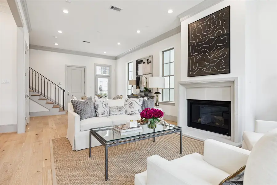 207 Sutton Row Place, Houston, TX 77024 - Image #2