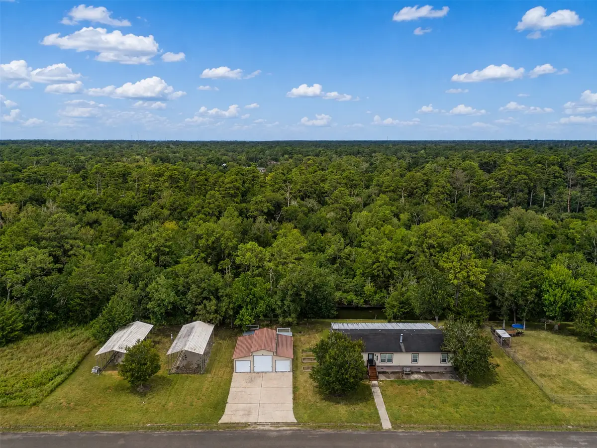 52 County Road 302, Alvin, TX 77511 - #1
